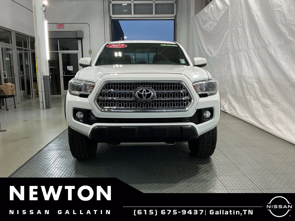 Used 2017 Toyota Tacoma TRD Off-Road w/ Tow Package (A/T) AWD/4WD image 25