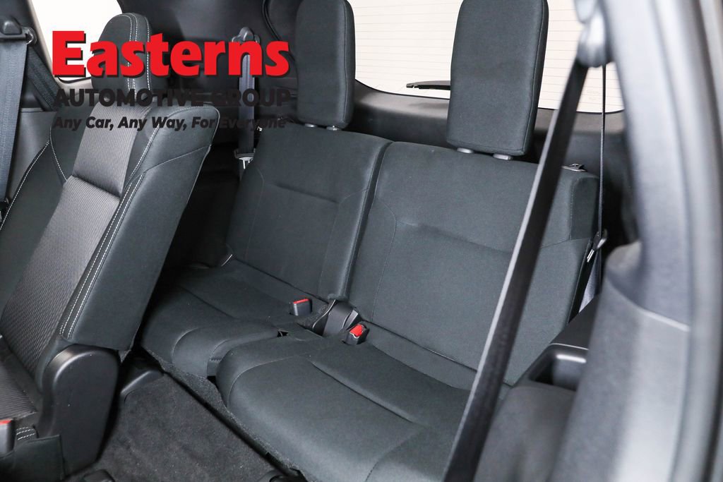 Used 2025 Mitsubishi Outlander ES image 25