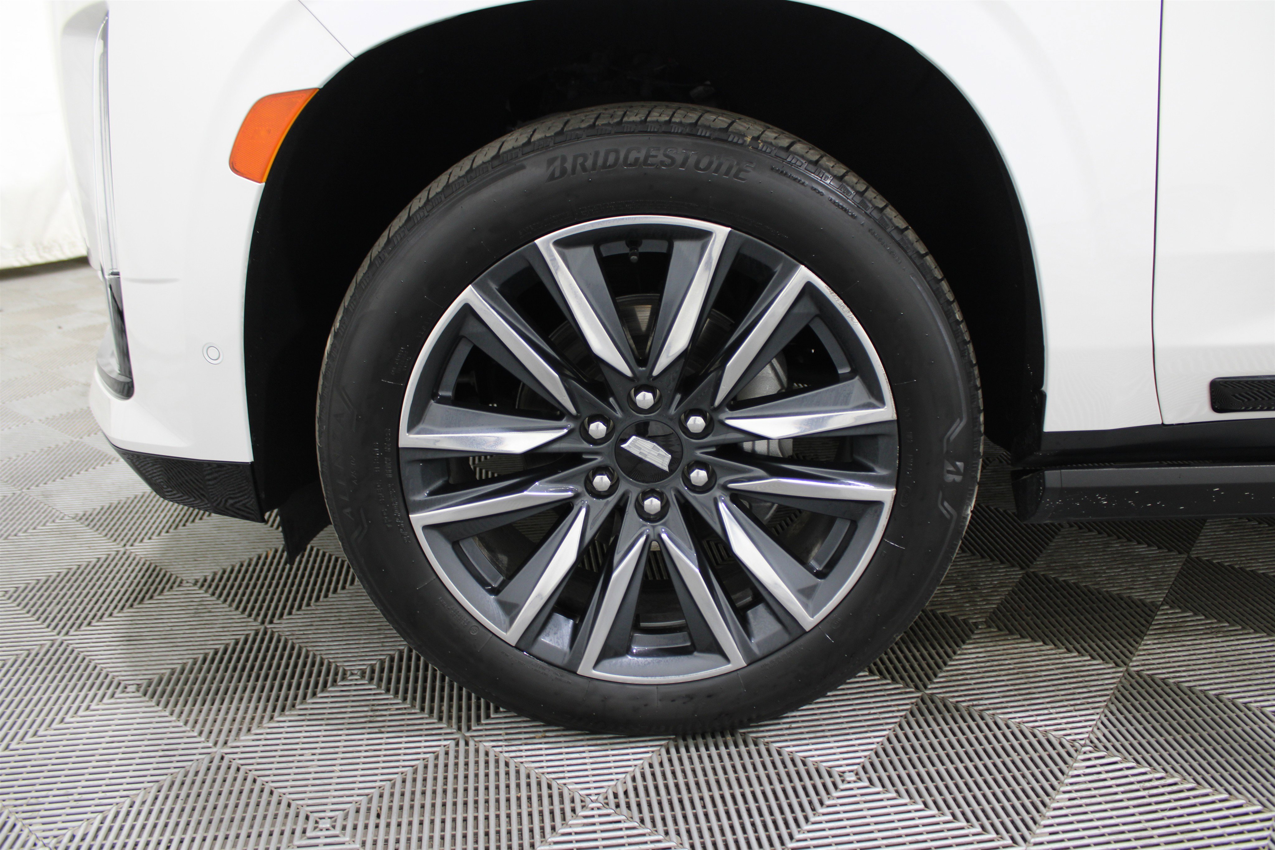 Certified 2024 Cadillac Escalade ESV Sport Platinum image 47