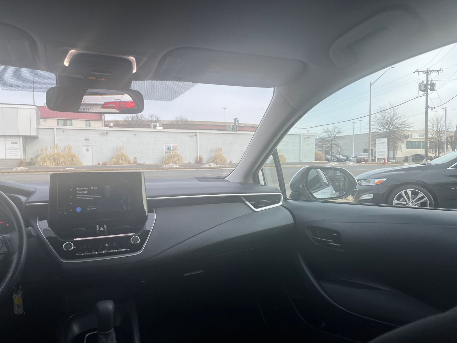 Used 2025 Toyota Corolla LE image 35