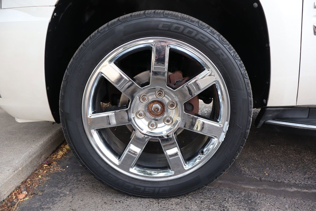 Used 2012 Cadillac Escalade EXT Luxury image 41