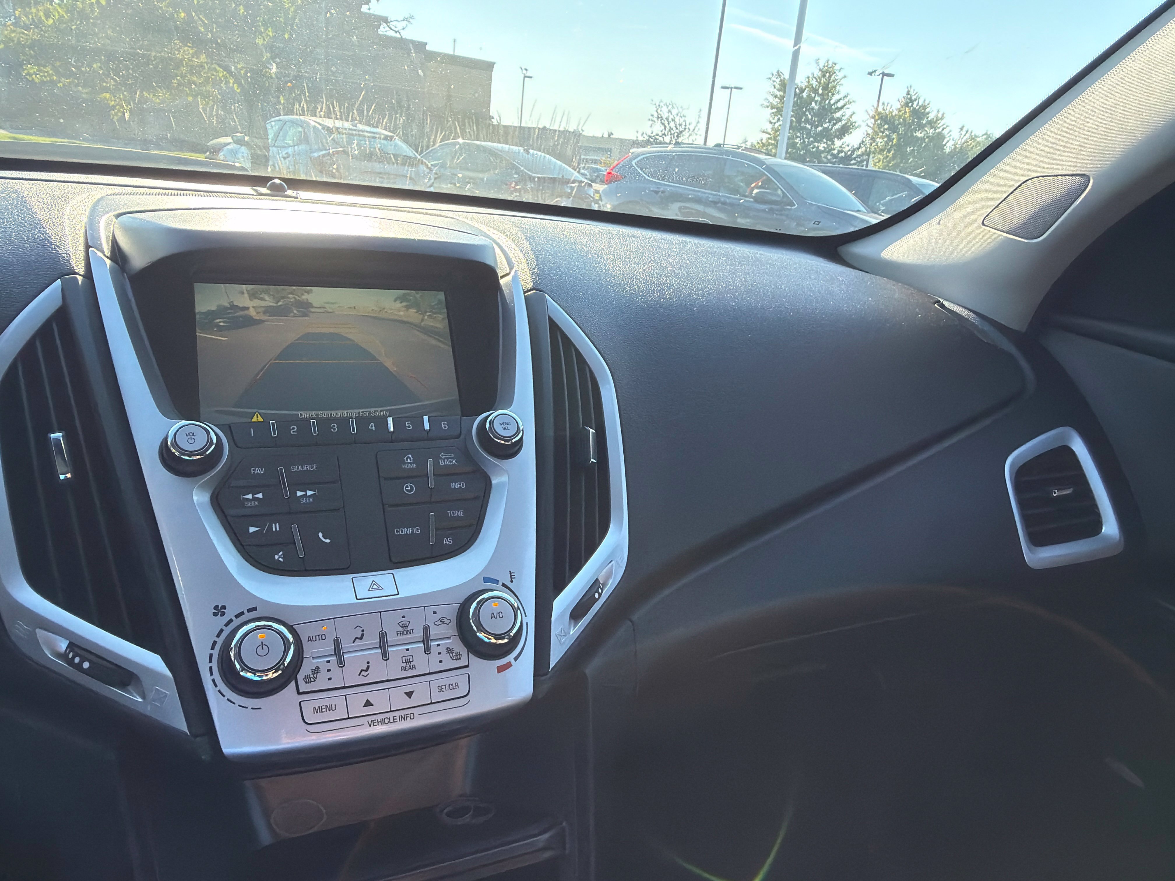 Used 2016 GMC Terrain SLE w/ Convenience Package FWD image 4