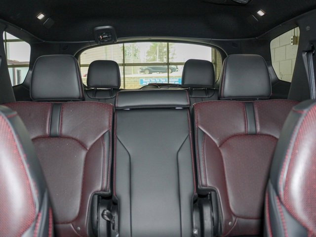 Used 2025 Honda Pilot Black Edition image 6