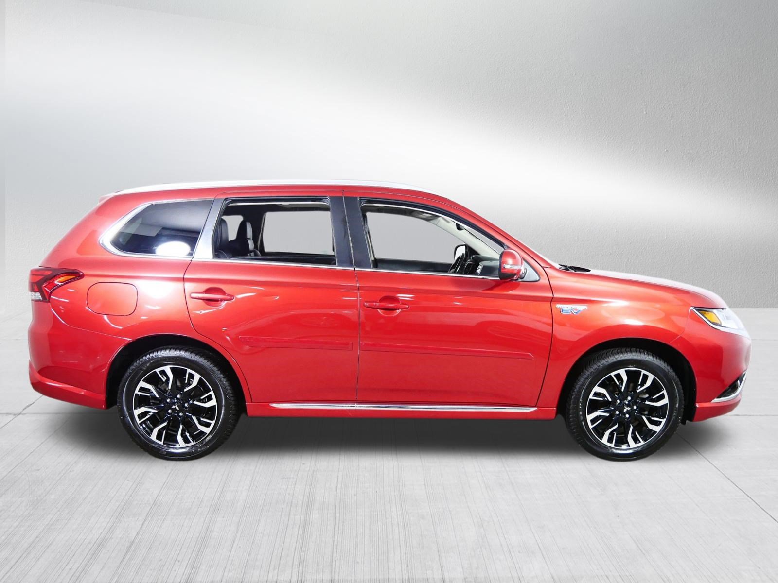 Used 2018 Mitsubishi Outlander GT AWD/4WD image 8