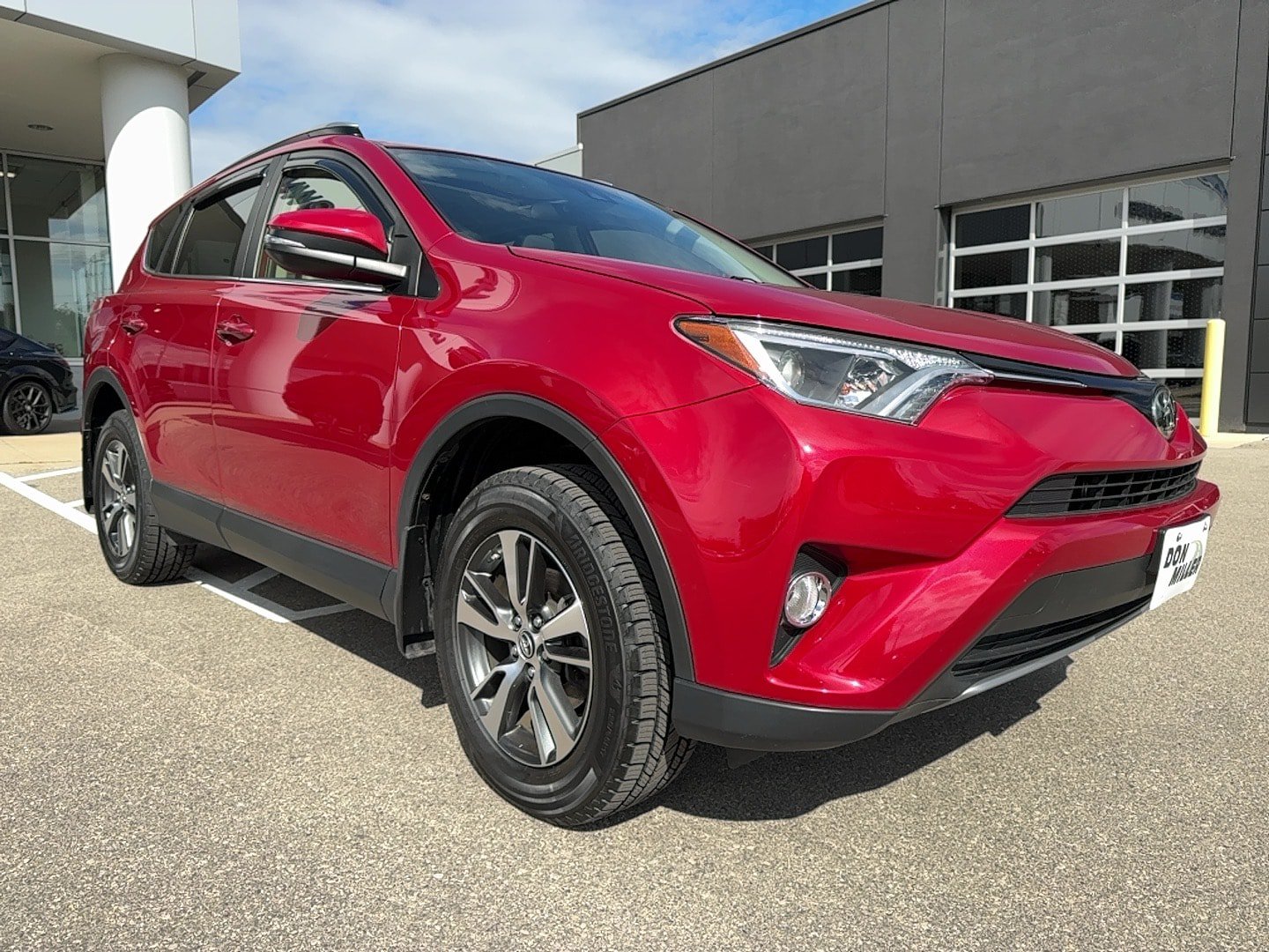 Used 2017 Toyota RAV4 XLE w/ All Weather Liner Package