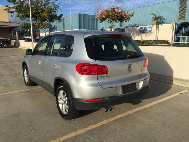 Used 2013 Volkswagen Tiguan S FWD image 9