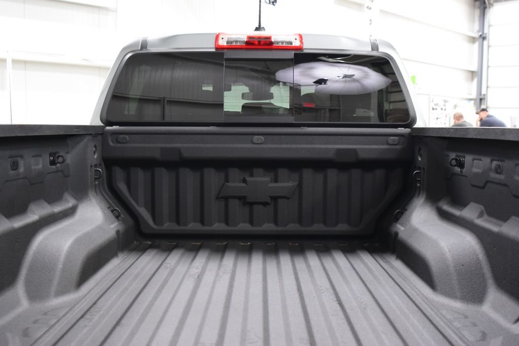 Used 2024 Chevrolet Colorado Trail Boss w/ Technology Package AWD/4WD image 23
