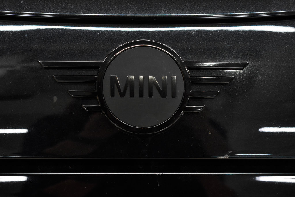 Used 2023 MINI Cooper John Cooper Works w/ Driver Assistance Package FWD image 9