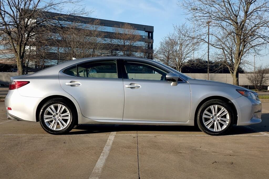Used 2014 Lexus ES 350 w/ Premium Package image 14