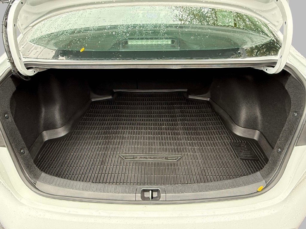 Used 2024 Toyota Corolla LE FWD image 17