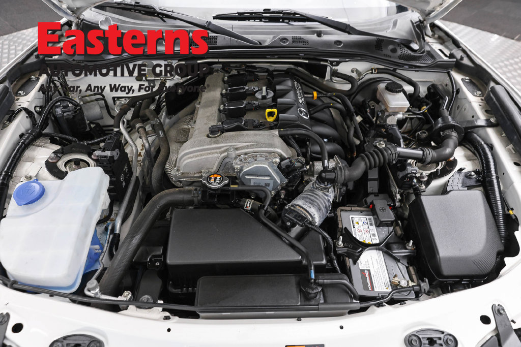 Used 2018 MAZDA MX-5 Miata Grand Touring RWD image 8