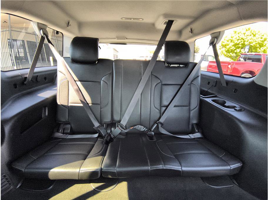 Used 2015 GMC Yukon XL SLT w/ Open Road Package image 10