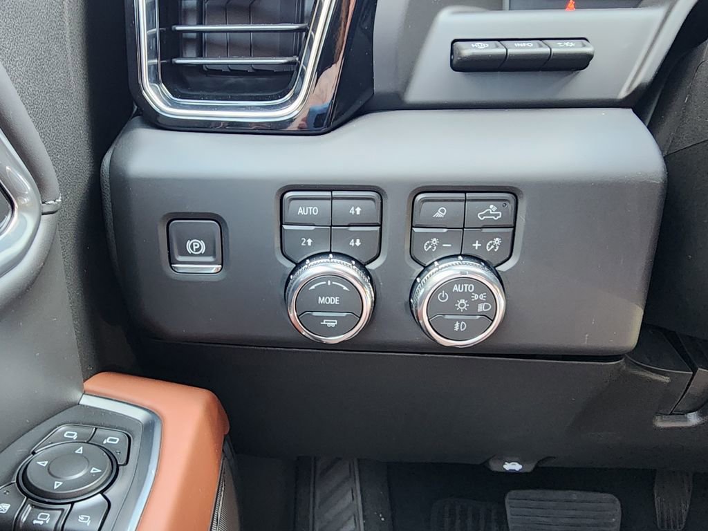 New 2026 GMC Sierra 2500 Denali Ultimate w/ Max Trailering Package image 22