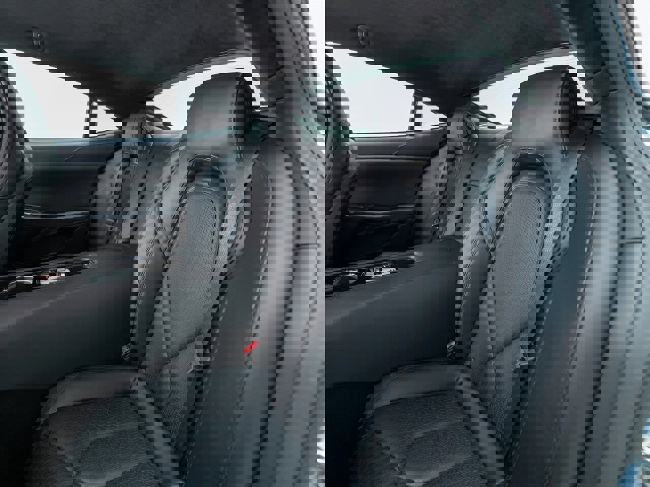 Used 2025 Karma Revero Luxury image 27