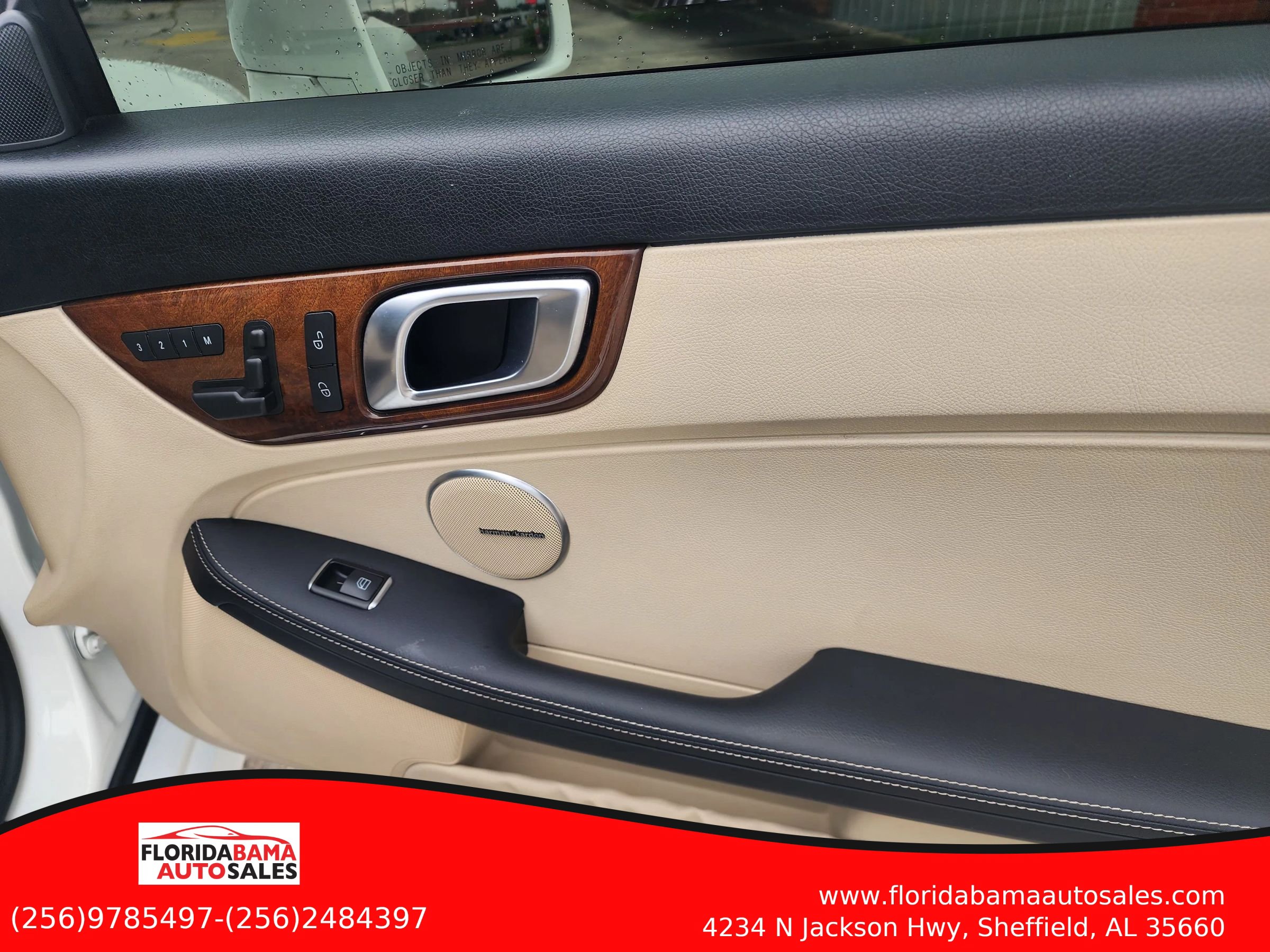 Used 2014 Mercedes-Benz SLK 250 w/ Sport Package image 9