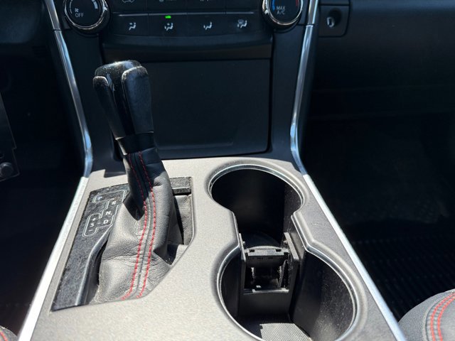 Used 2016 Toyota Camry SE FWD image 23