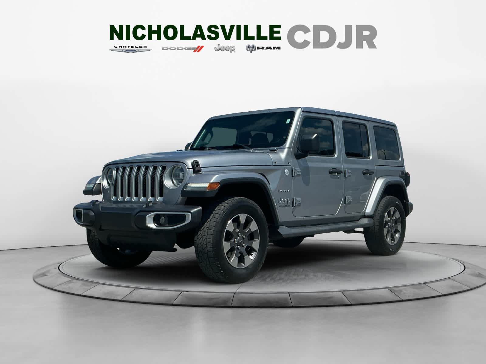 Used 2018 Jeep Wrangler Unlimited Sahara w/ LED Lighting Group AWD/4WD image 1