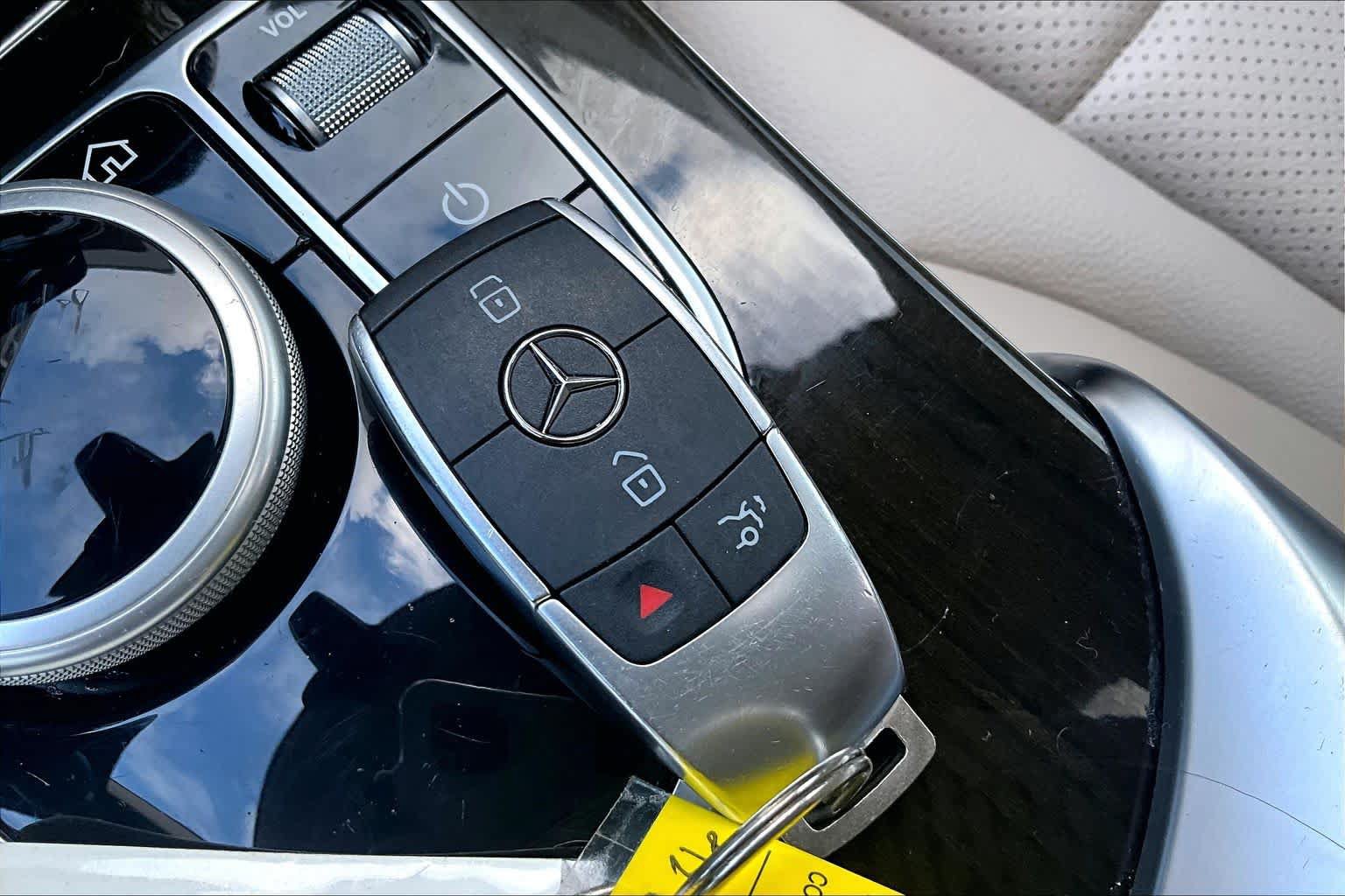 Used 2021 Mercedes-Benz C 300 Sedan image 15
