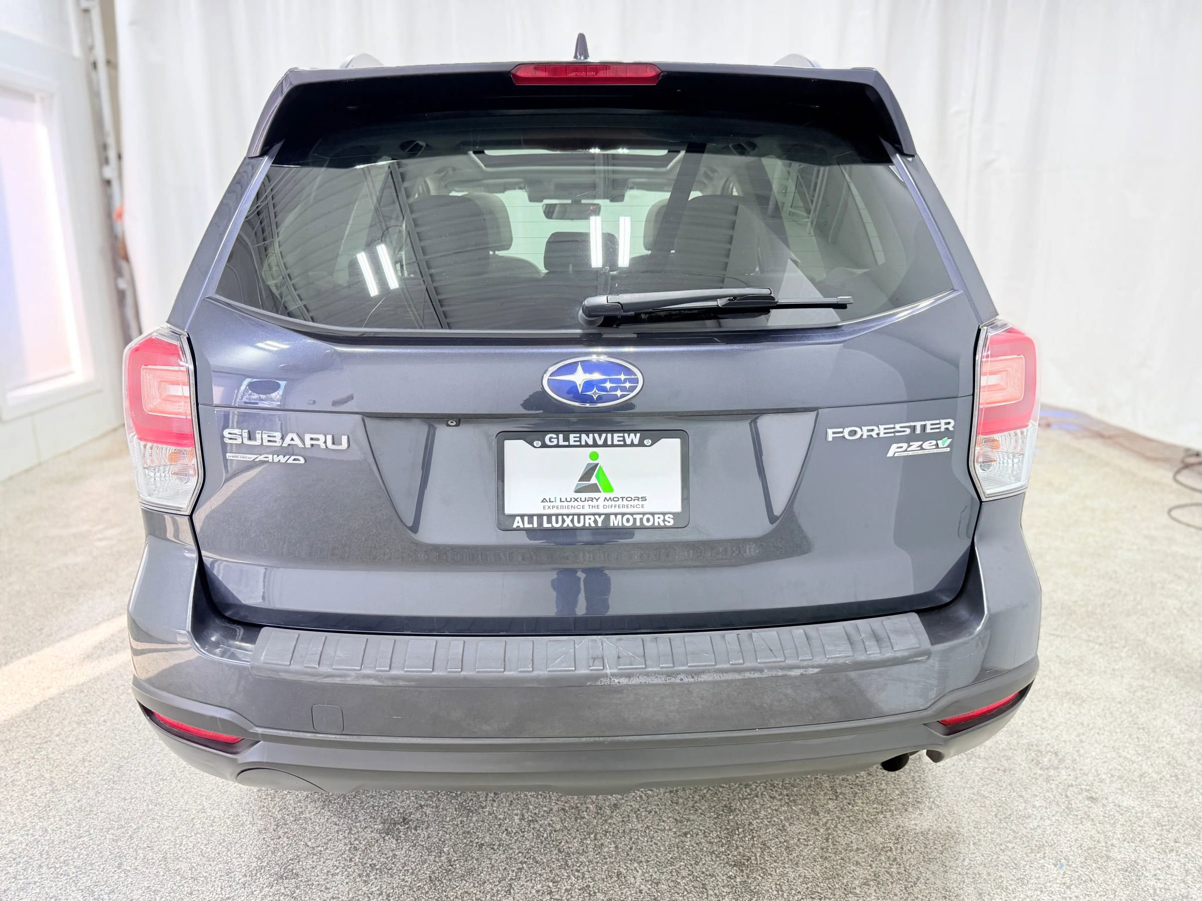 Used 2017 Subaru Forester 2.5i Premium image 7