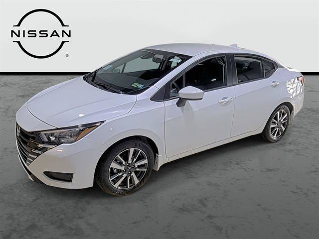 Used 2025 Nissan Versa SV w/ Trunk Package FWD image 5