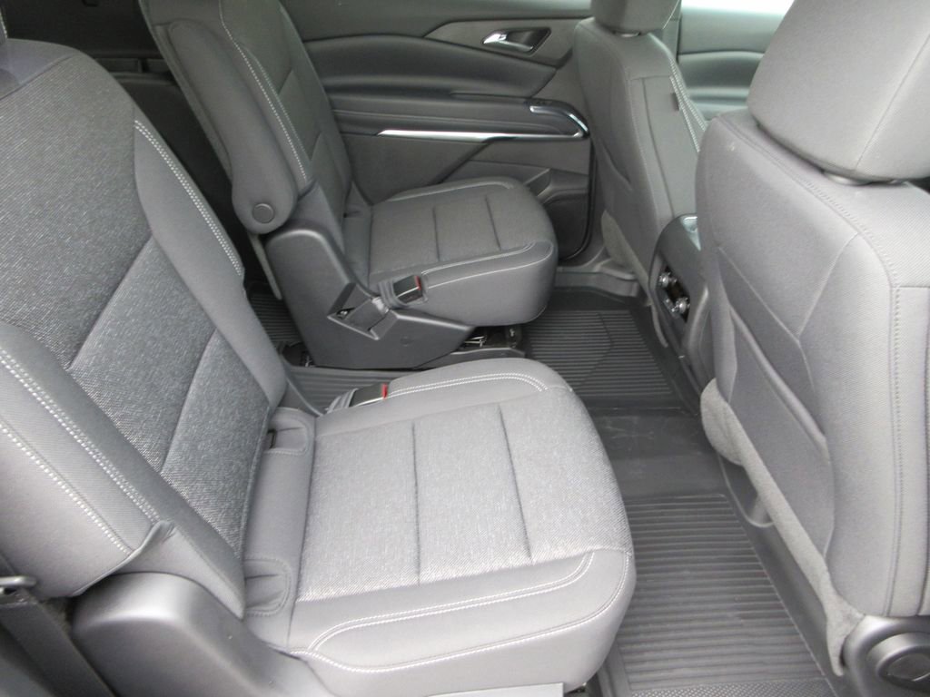New 2026 Chevrolet Traverse LT w/ Midnight/Sport Edition AWD/4WD image 17