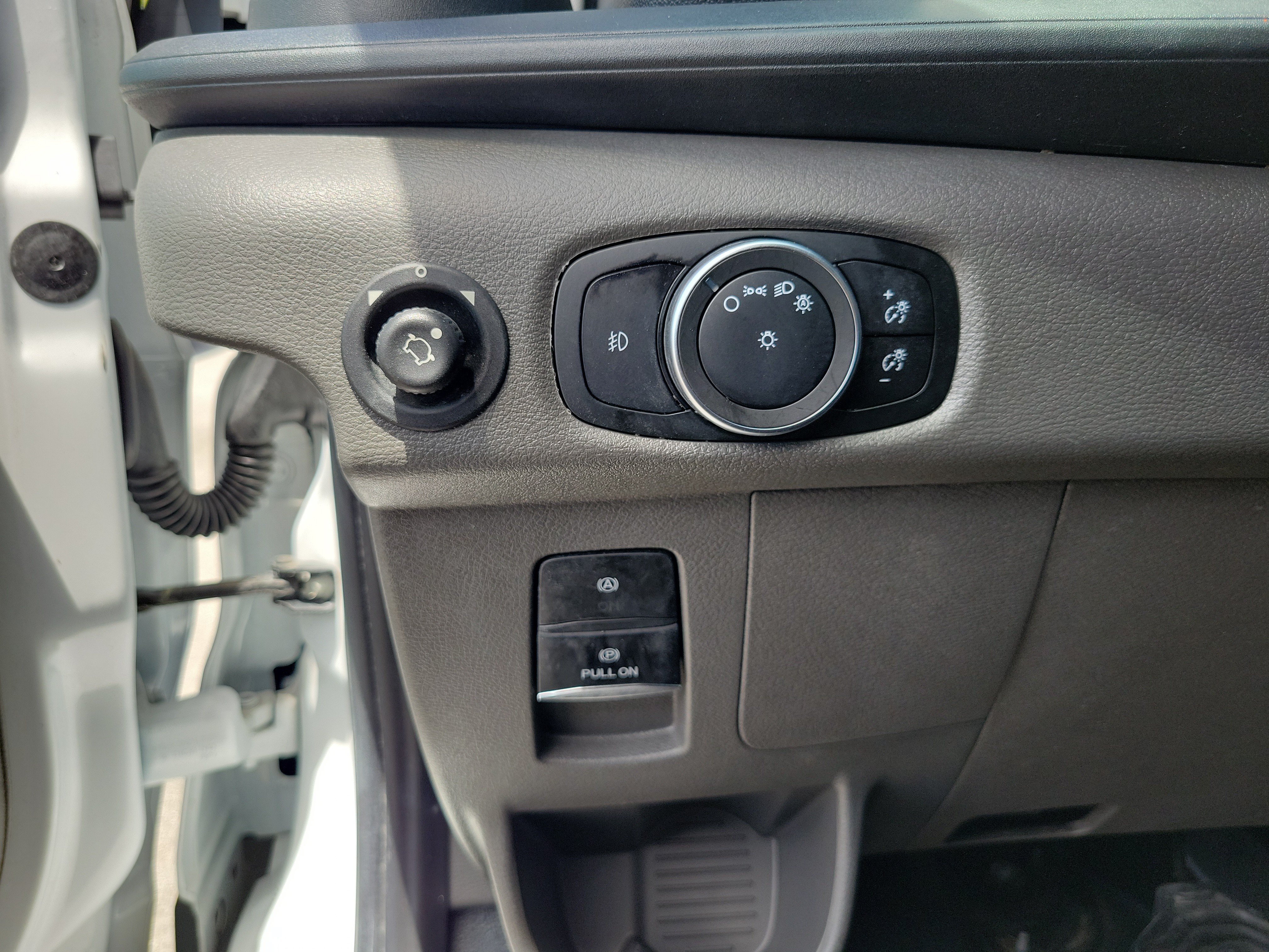 Used 2024 Ford Transit 250 Low Roof w/ Exterior Upgrade Package RWD image 24