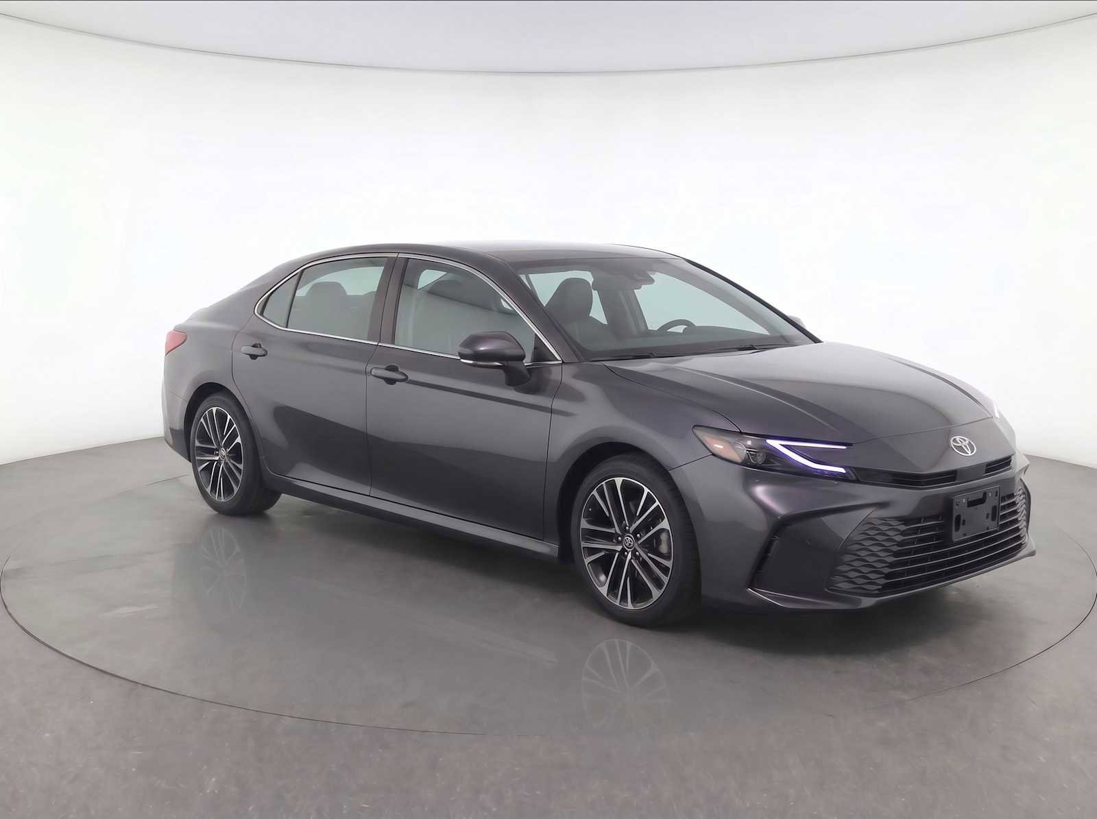 Used 2026 Toyota Camry XLE w/ Premium Package AWD/4WD image 3