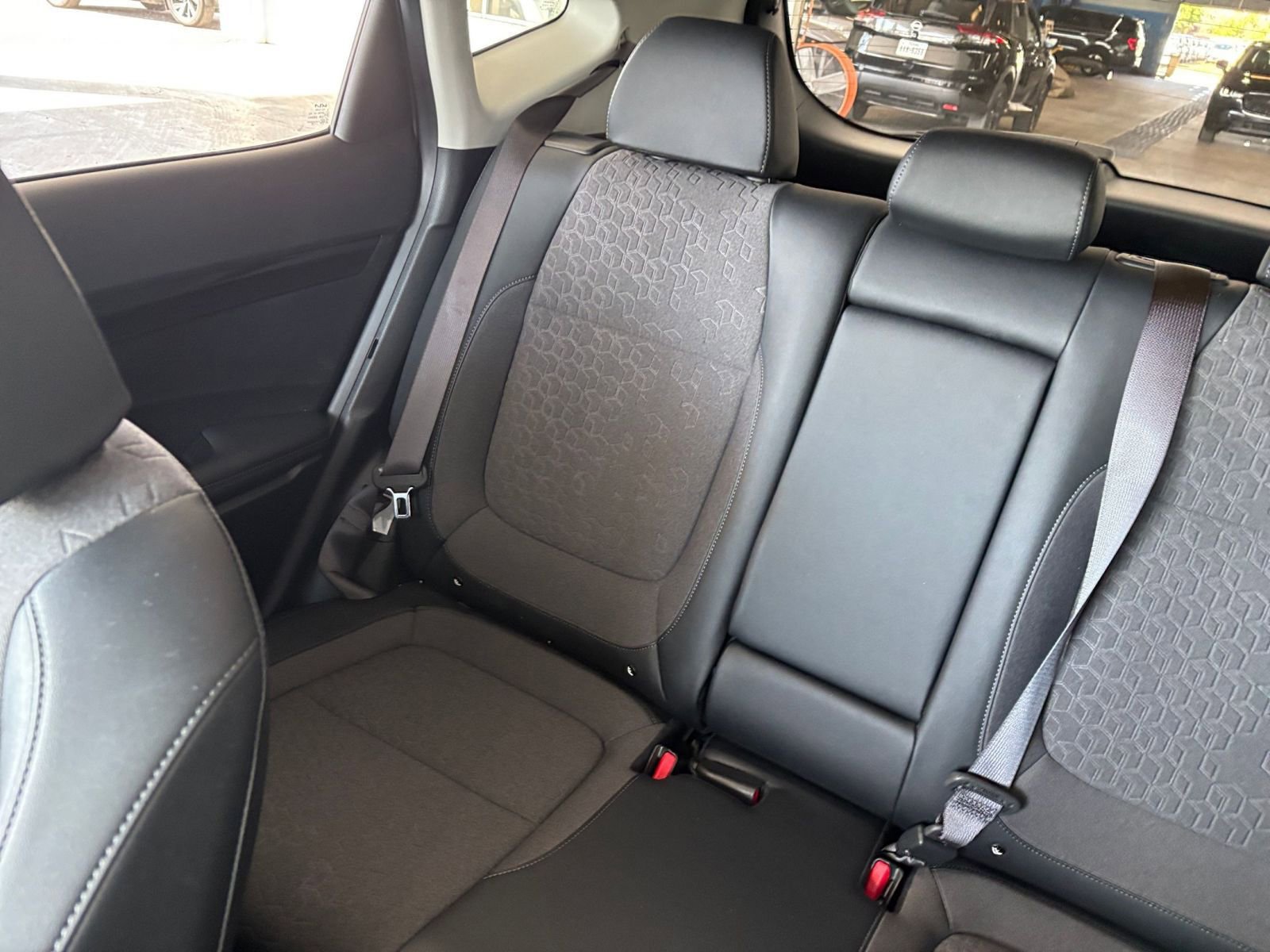 Used 2025 Kia Seltos S image 41