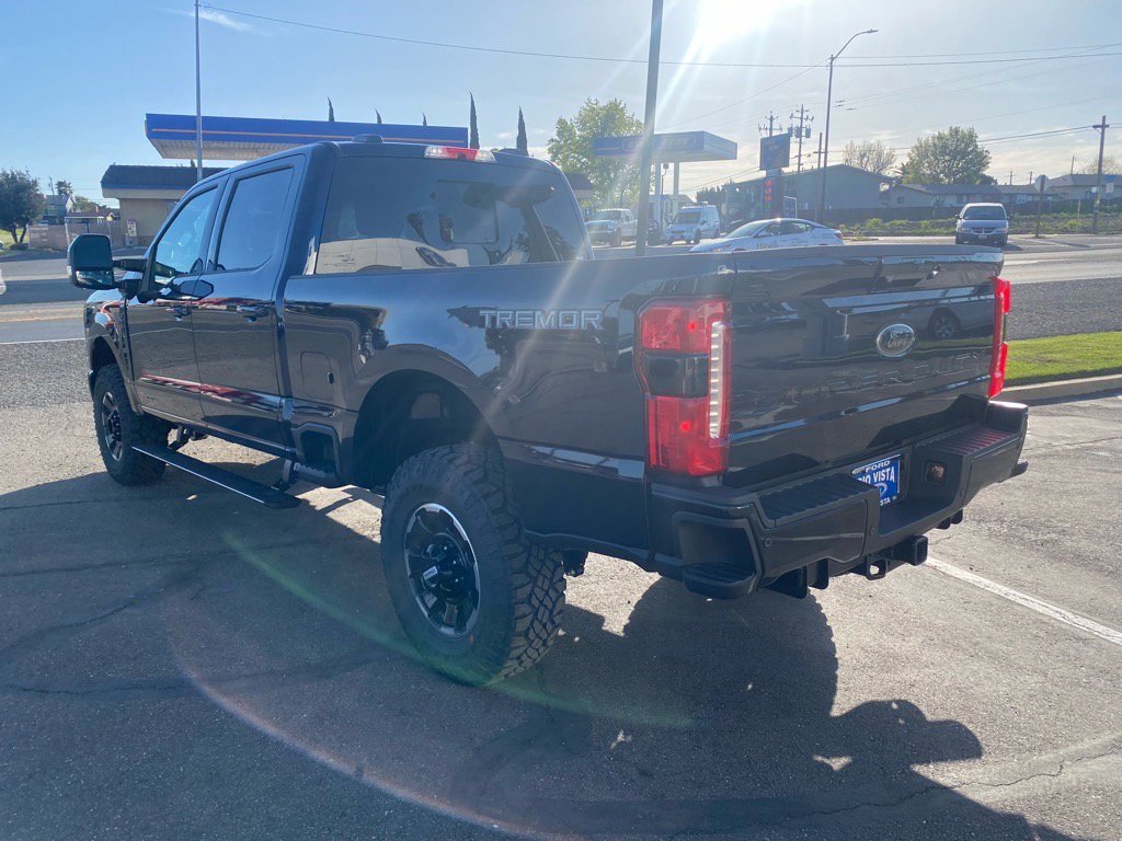 New 2025 Ford F250 Lariat w/ Lariat Ultimate Package image 5