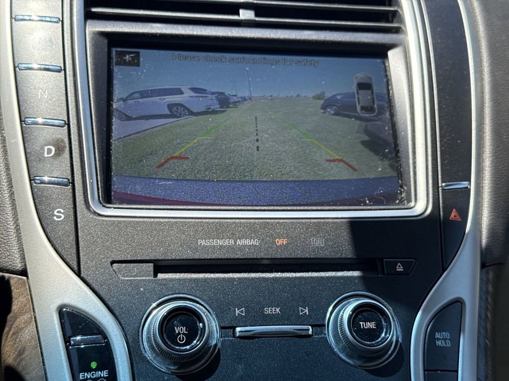Used 2016 Lincoln MKX Reserve FWD image 29