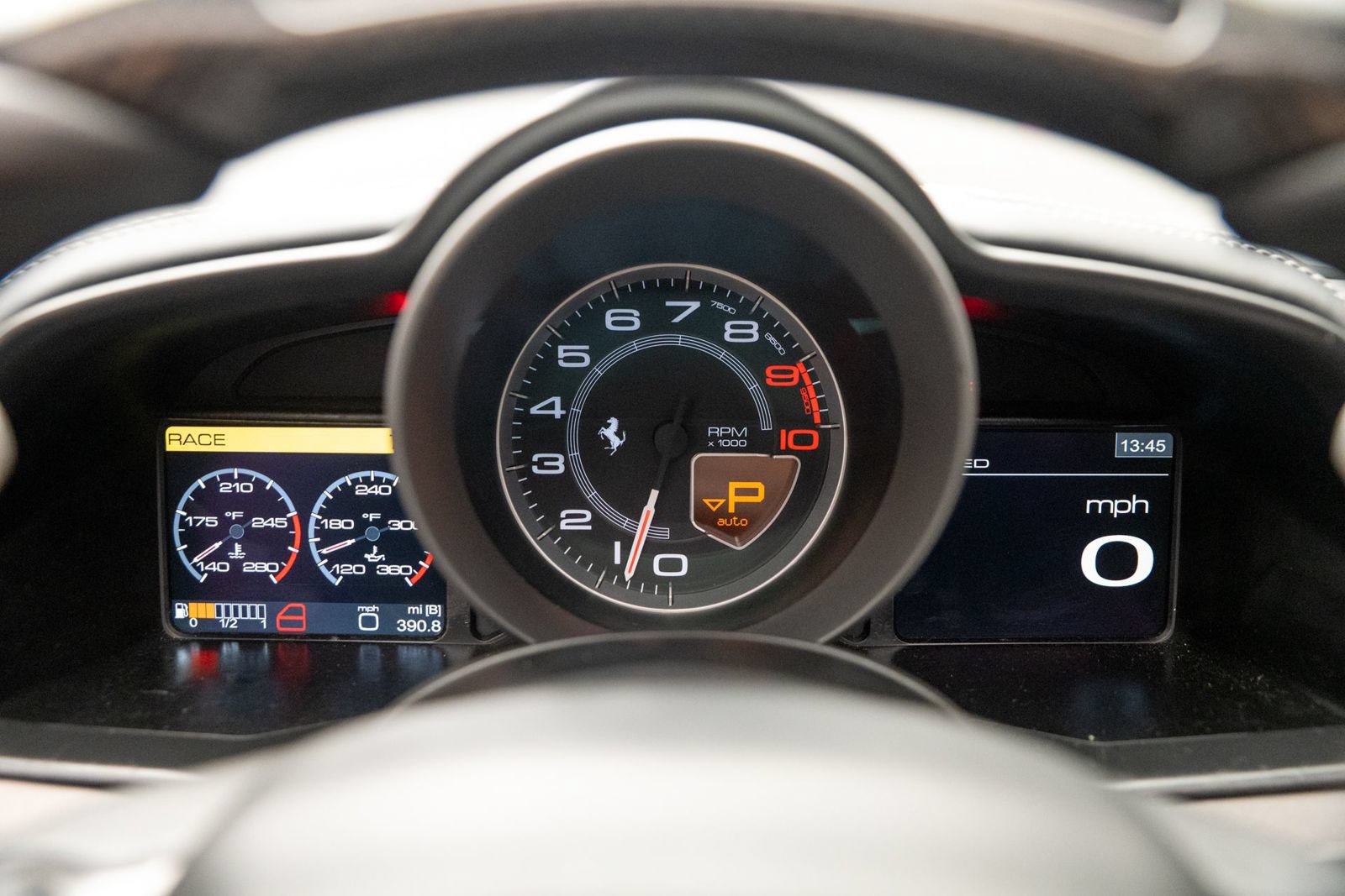 Used 2012 Ferrari 458 Spider RWD image 32