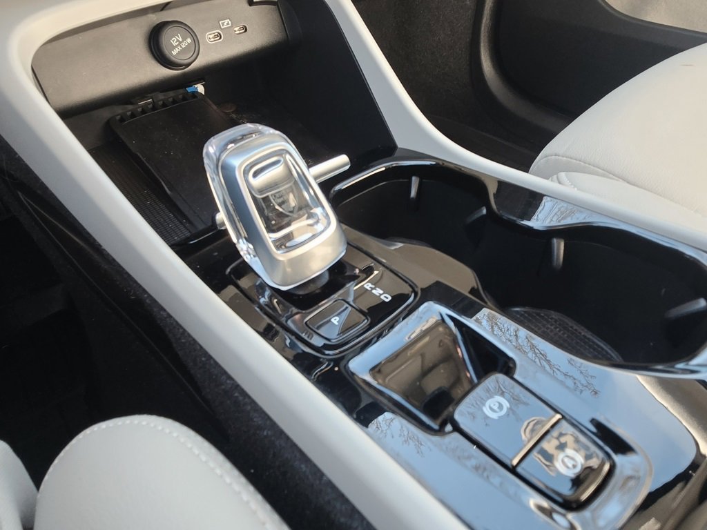 Certified 2023 Volvo XC40 B5 Plus w/ Driver Assist Package image 20