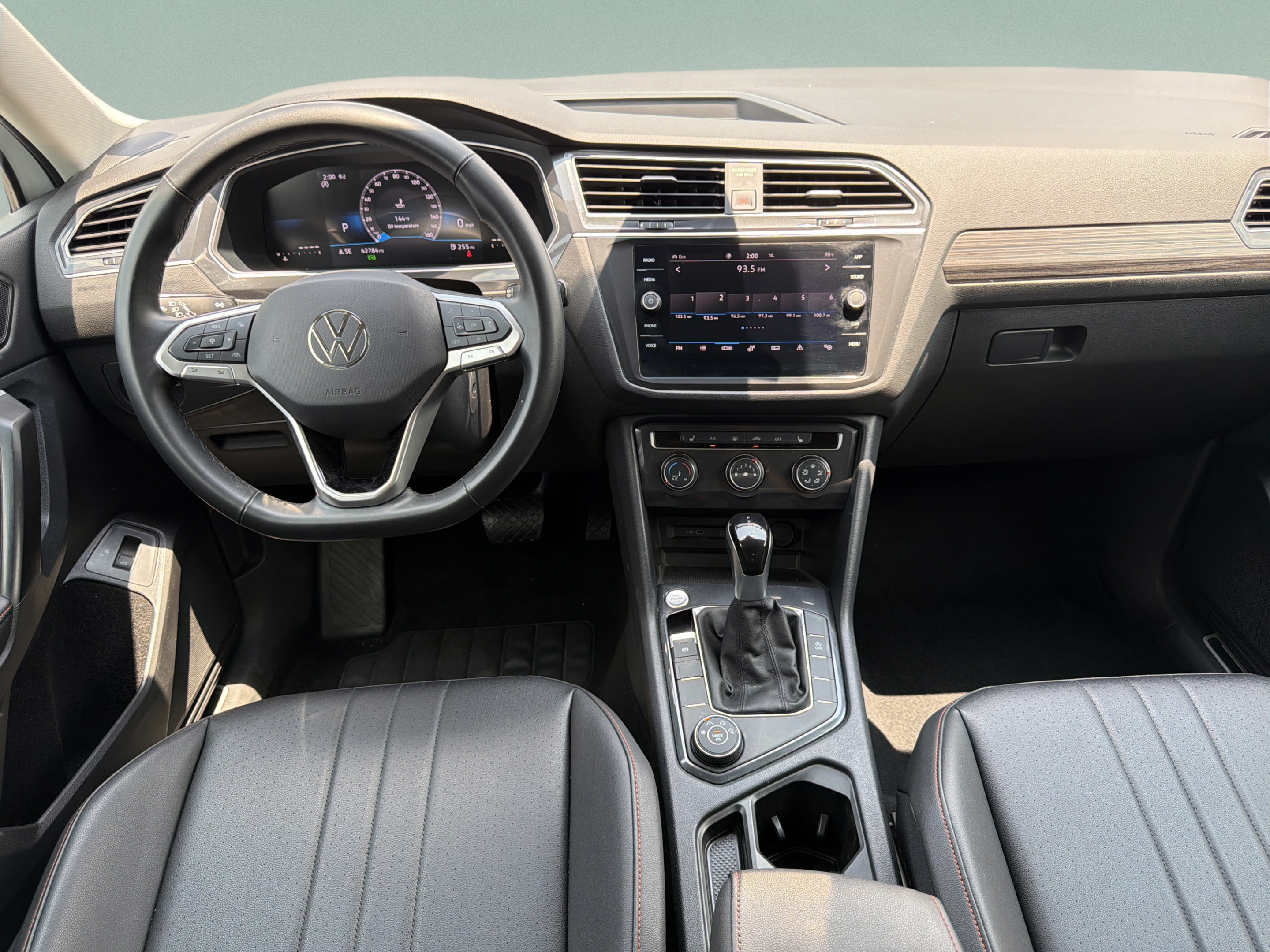 Used 2024 Volkswagen Tiguan Wolfsburg Edition AWD/4WD image 12