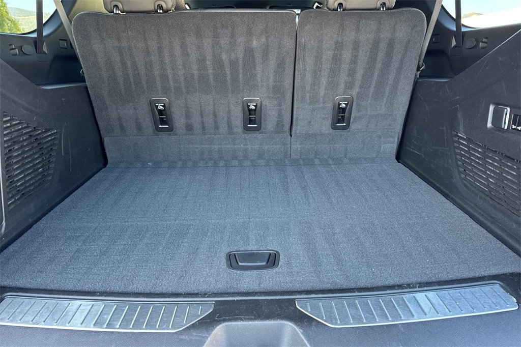 Certified 2024 GMC Yukon XL AT4 image 18