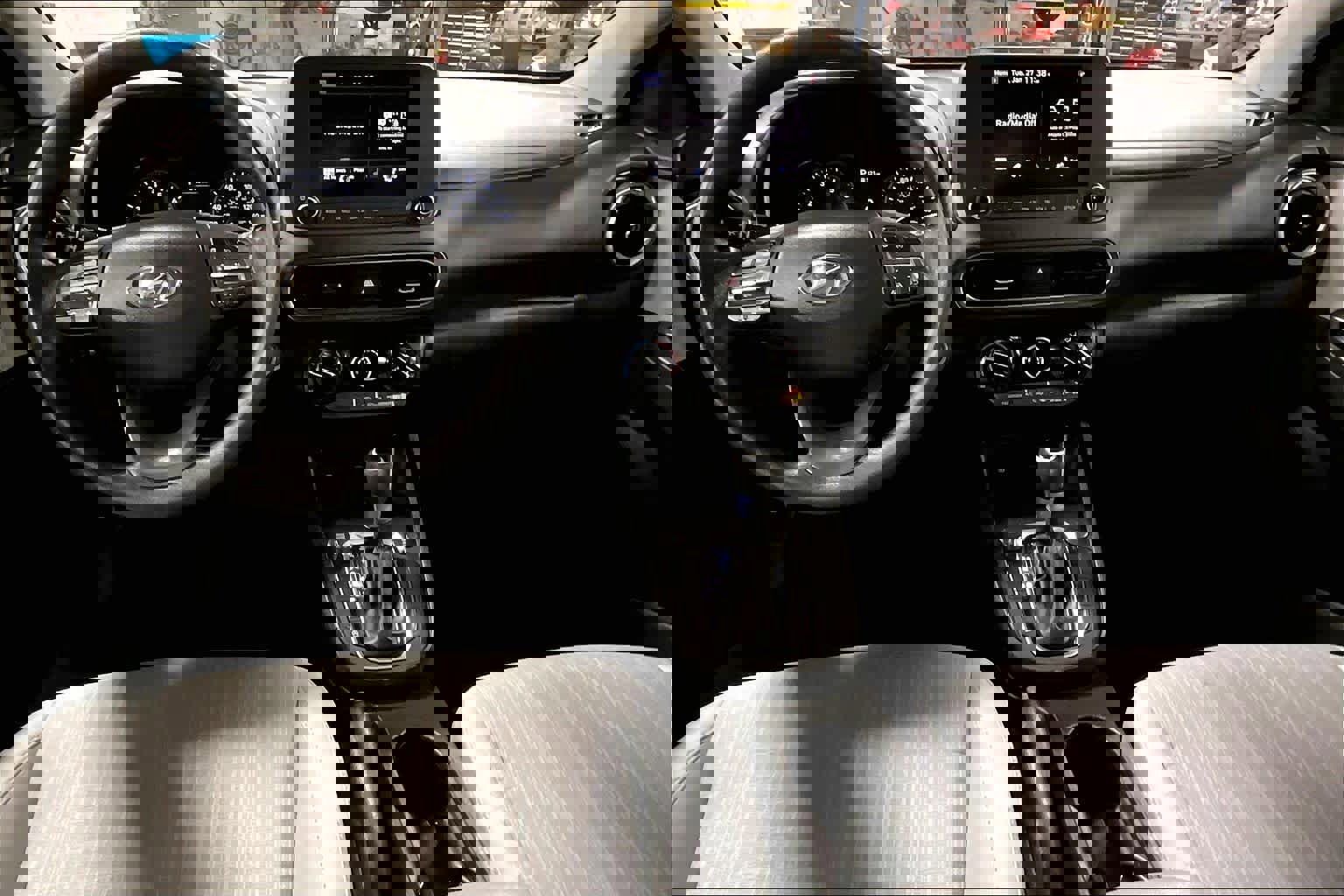 Used 2023 Hyundai Kona SEL image 14