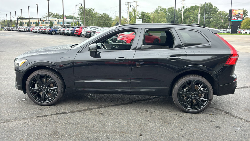 New 2027 Volvo XC60 T8 Ultra AWD/4WD image 3