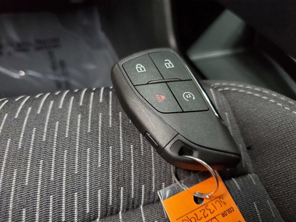 Used 2025 Chevrolet Equinox LT w/ Safety and Technology Package FWD image 33