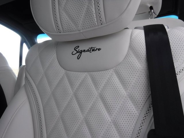 Used 2023 Mercedes-Benz Sprinter 3500 w/ Parking Package image 55