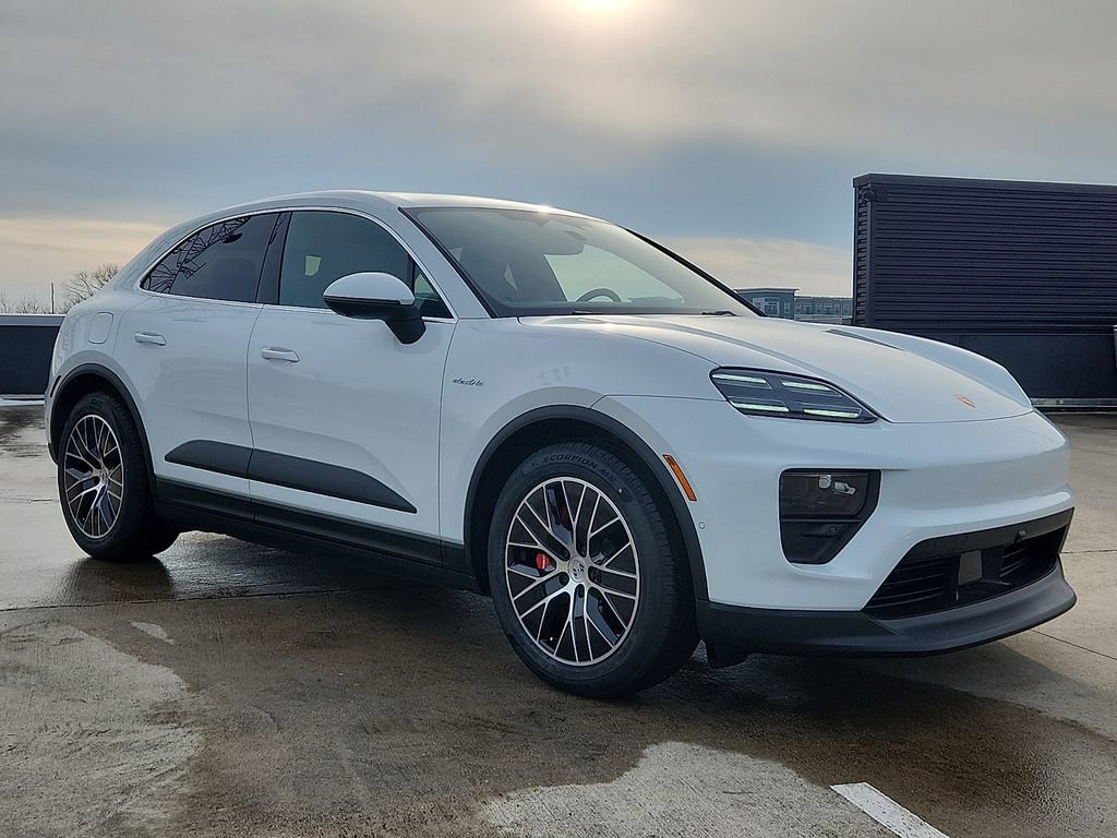 New 2026 Porsche Macan 4S Electric image 9