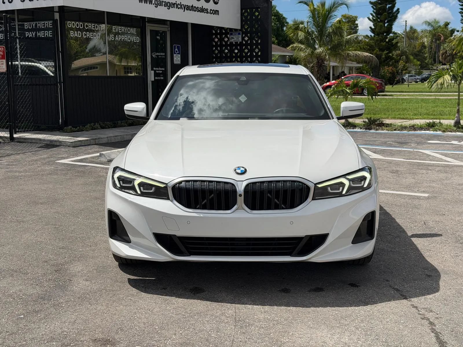 Used 2024 BMW 330i Sedan w/ Convenience Package RWD image 2
