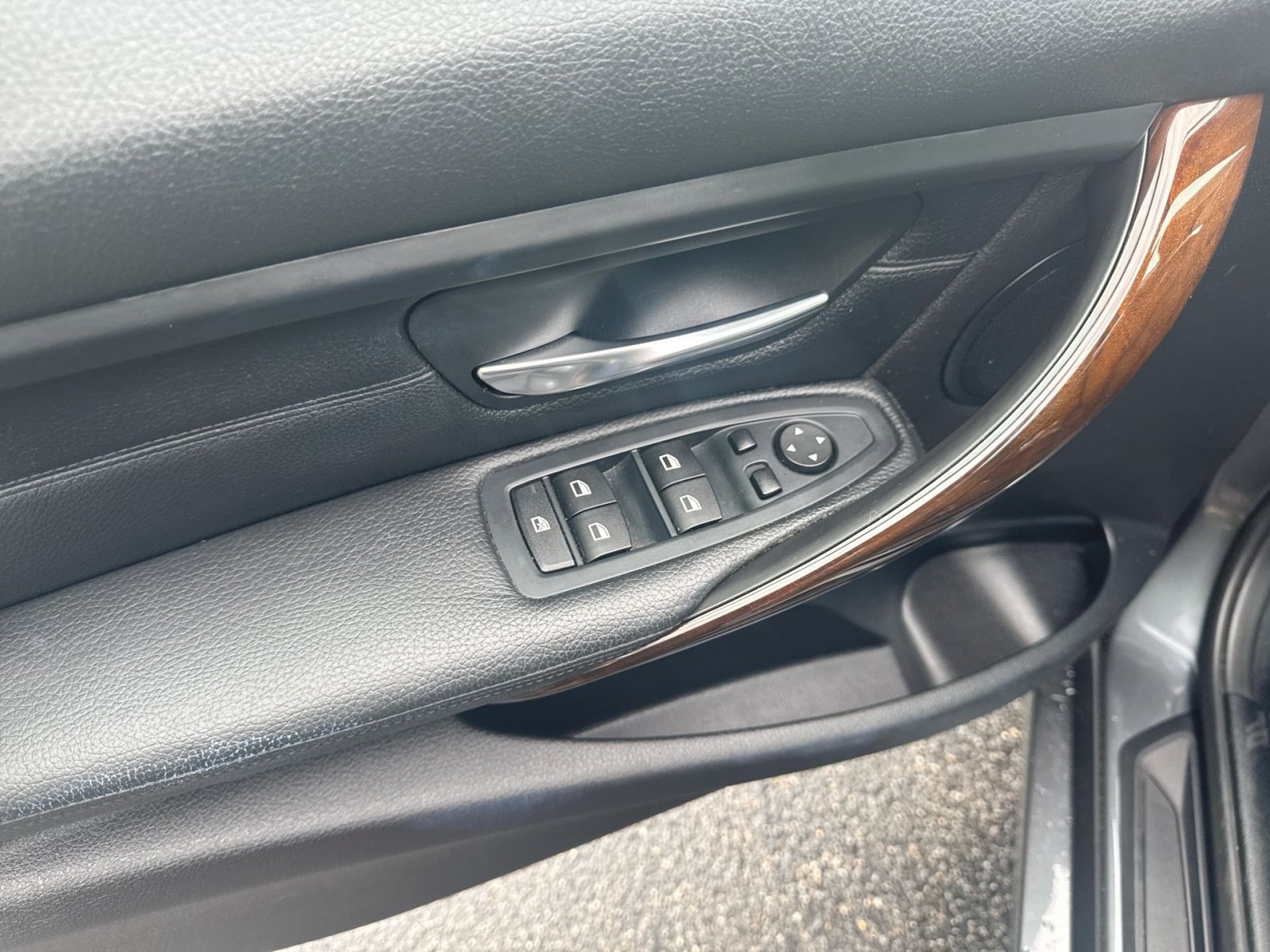 Used 2015 BMW 328i xDrive Wagon AWD/4WD image 15
