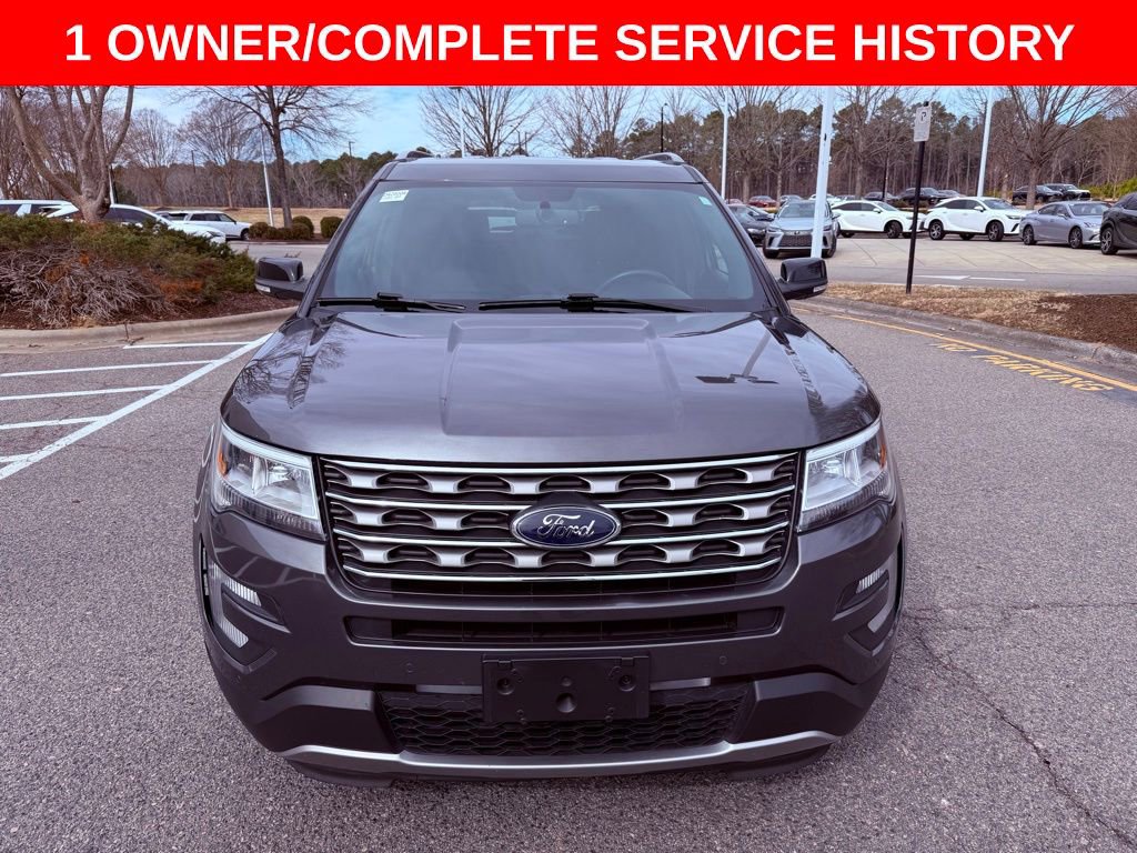 Used 2017 Ford Explorer XLT w/ Equipment Group 202A image 2