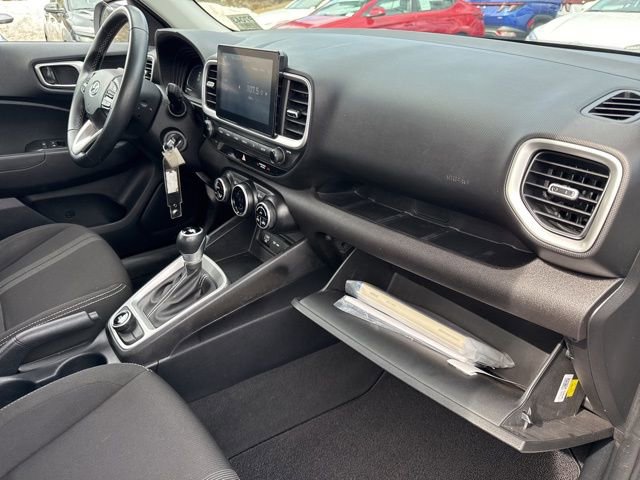 Certified 2023 Hyundai Venue SEL image 24