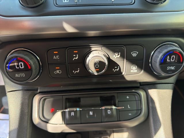 Used 2023 GMC Acadia AT4 image 17