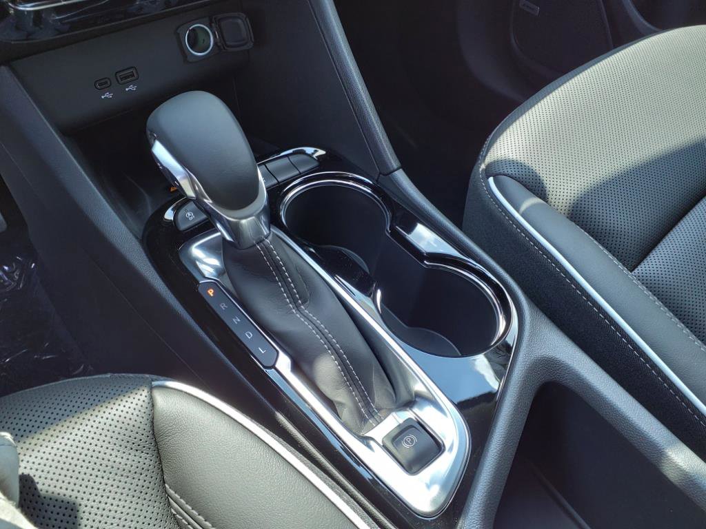 Certified 2024 Buick Encore GX Avenir w/ Avenir Technology Package image 17