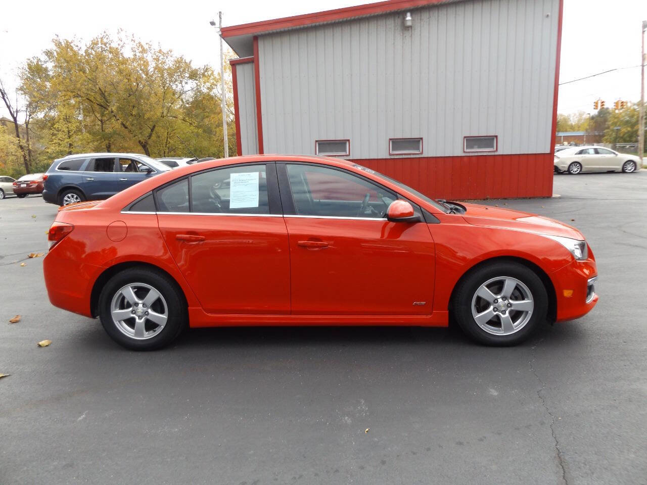 Used 2016 Chevrolet Cruze LT w/ Sun And Sound Package image 6