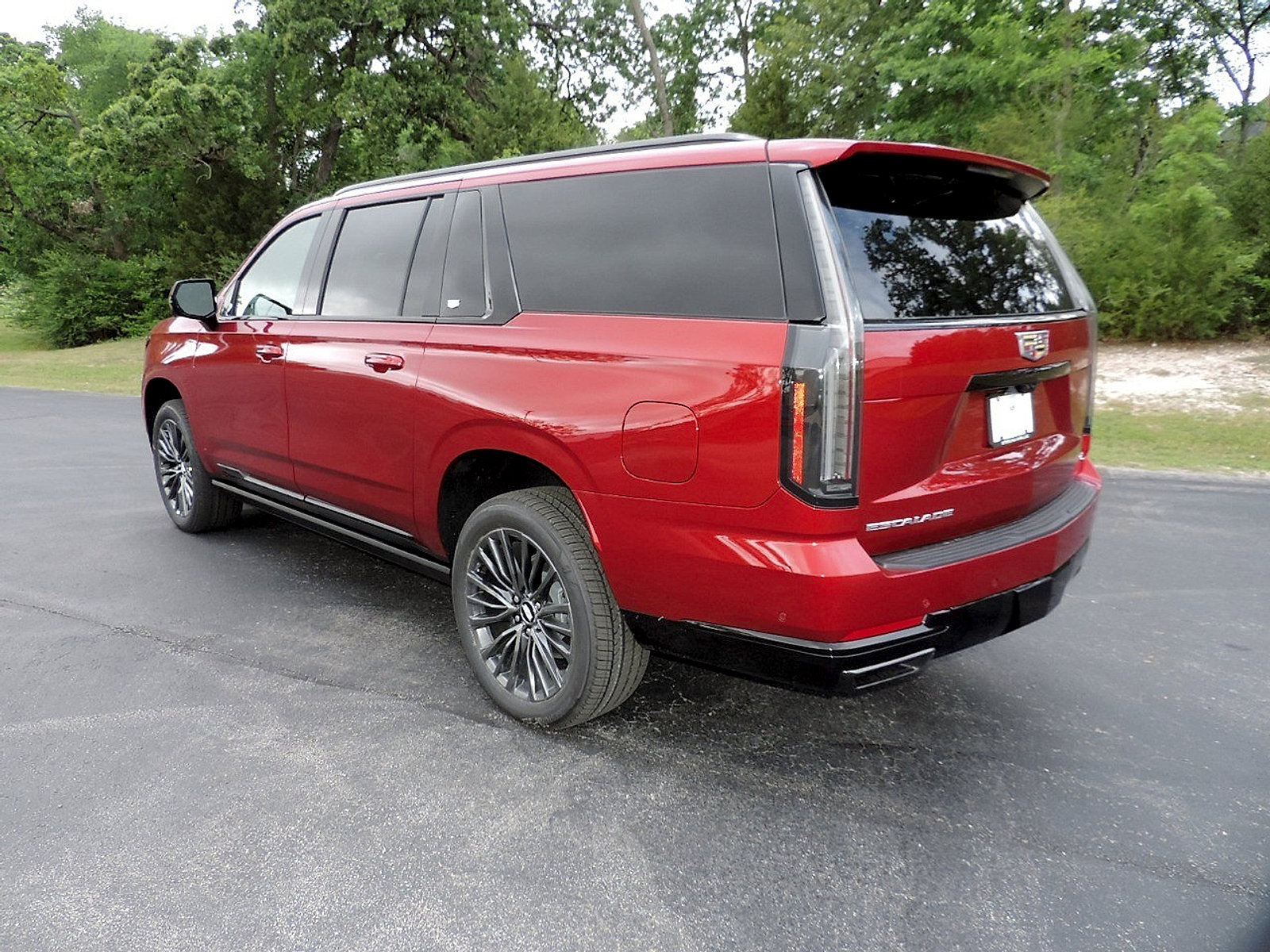 New 2026 Cadillac Escalade ESV Platinum Sport AWD/4WD image 7
