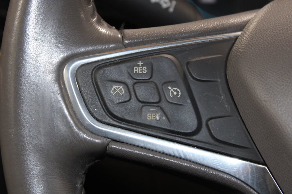 Used 2016 Chevrolet Malibu LT FWD image 30