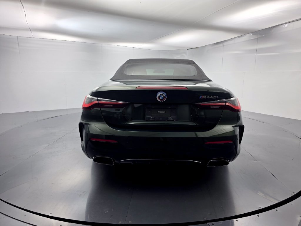 Used 2022 BMW M440i Convertible RWD image 6