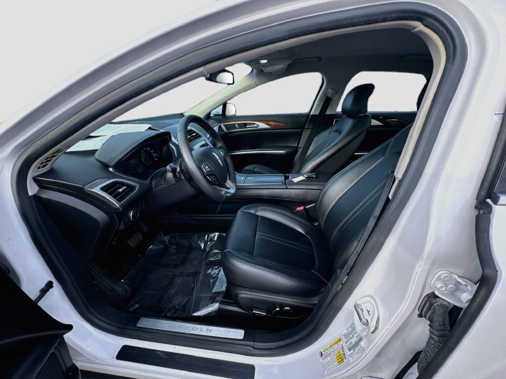 Used 2016 Lincoln MKZ FWD image 20